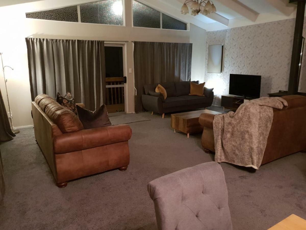 B, D & D Bed And Breakfast 陶波 外观 照片